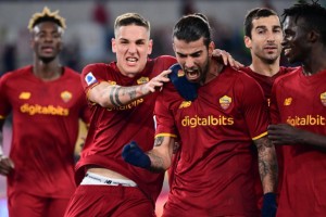  意甲争四悬念再起，罗马力克拉齐奥  