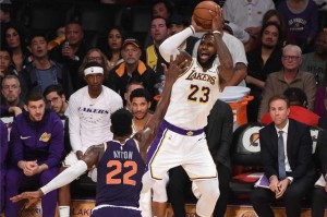  国王关键战失利西部第三易主  