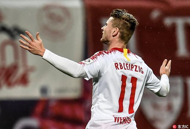  不莱梅老将克鲁泽达成德甲三百场里程碑  